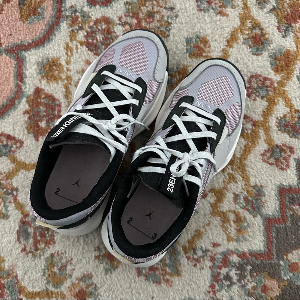 Nike Black and Gray Sneakers Low-Top Casual